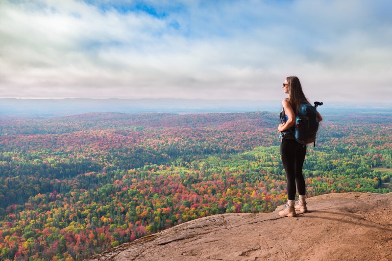 Hiking Robertson Cliffs